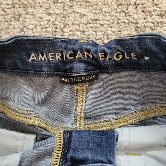 American Eagle Curvy Super High Rise Distressed Jeggings Size 6 - Picture 5 of 7